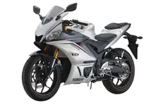Yamaha YZF-R25 colour option, in stock at Ulu Tiram